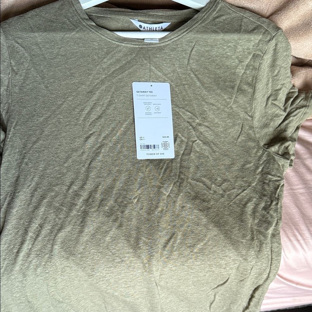Athleta womens Short Sleeve Tee olive branch